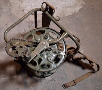 Vojenské zariadenie pre spojárov - 1