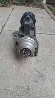 Štartér Volkswagen Golf 4