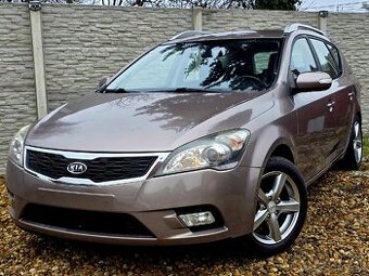 Kia Ceed SW • 1.4i • Facelift 2011 • 59 tisíc KM • Nová STK