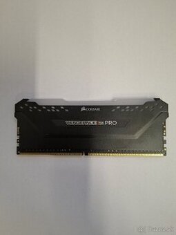 Corsair VENGEANCE PRO RGB 8GB 2666MHz C16