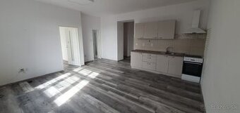 Prenájom 2-izbový byt v centre Lučenca