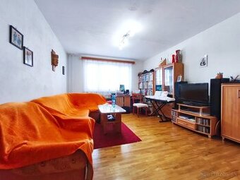  REZERVOVANÉ  3 izbový byt s loggiou  - Sibírska ulica - 1