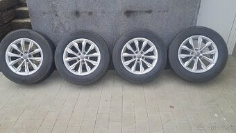 Elektrony audi 16