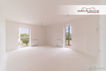 3 IZBOVÝ BYT – TRNKOV, 67 M², PARK. STÁTIE
