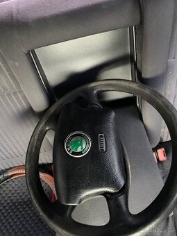Volant octavia 1 komplet
