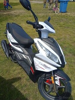 Skúter 125