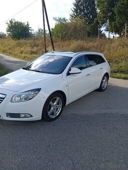 Predam opel Insignia Combi sport tourer