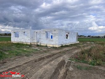 BartanusReality - Na predaj rozmerná novostavba 5 izbového r