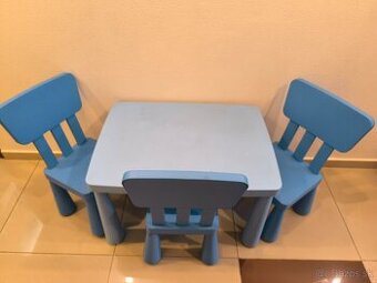 IKEA stolík a 3 stoličky