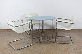 sedenie funkcionalizmus,Hana Kučerová Záveská