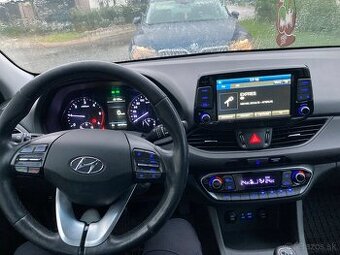 Hyundai i30 CW Kombi 2019 - Rezervovane - 1