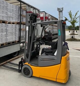 Jungheinrich EFG 213 TRIPLEX