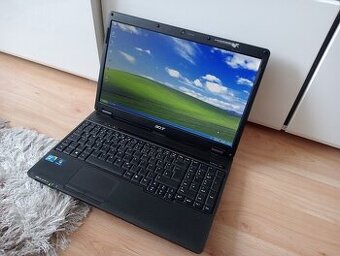 predám Acer extensa 5635 / 3gb ram / 250gb hdd /Windows xp - 1