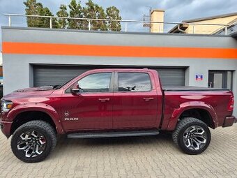DODGE RAM 1500 5,7 HEMI BLACK WIDOW 39 000km DPH