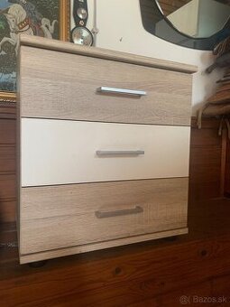 Skrinka/komoda/nocny stolik