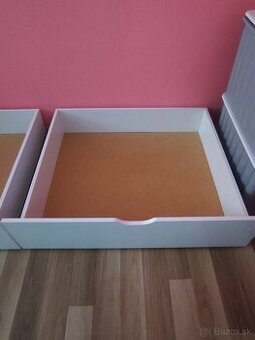 Šufliky pod posteľ