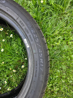 Sebring Ultra High Performance 225/45 R17 94Y