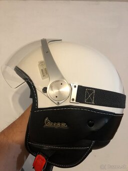 Prilba Vespa granturismo