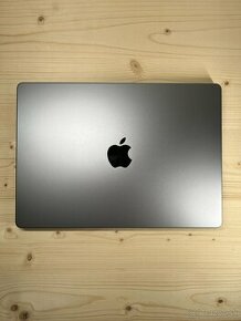 MacBook Pro 14″ 2021 - M1 Pro / 16 GB RAM / 512 GB SSD