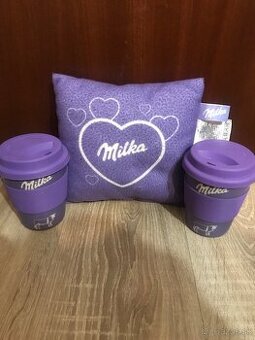 Milka vankúš a poháre