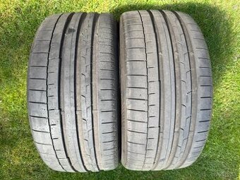 245/35 R19