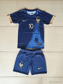 Dres Mbappe francuzsky
