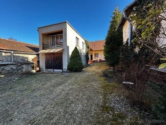 3 izbový rodinný dom, Háj, 522 m2