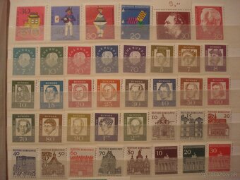 Album A4 + 370 mint znám. NSR