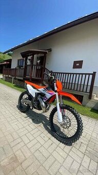 KTM SX 300 (2024) – výborný stav