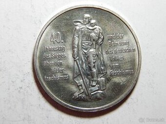predám mincu NDR 10 mariek 1985 40 rokov vítazstva