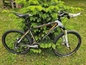 Krásny ľahký karbónový bicykel 17,5“ 11kg