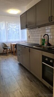 Prenájom 3 izbového bytu Banská Bystrica ČSA 16