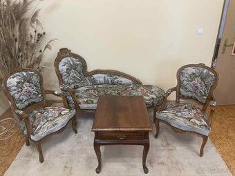 Elegantná starožitná súprava nábytku