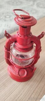Stará nemecká petrolejová lampa