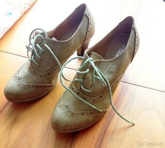 Béžové kotníkové topánky nové, 39