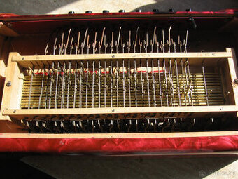 Predám diely na akordeón