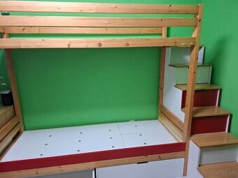 Poschodová posteľ
