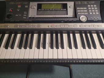 YAMAHA PSR-640