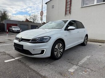 VW e-GOLF 100kw Virtual, ACC, Led iba 25tis km