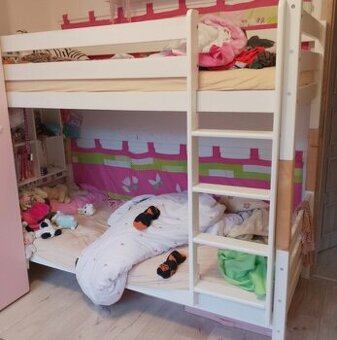 Poschodová biela posteľ drevo