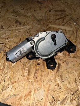 Motorček zadného stieraču vw Sharan