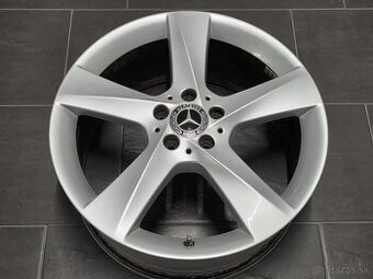 19 MERCEDES originál