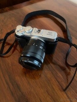 Fujifilm X-M1 + Fujinon XC 16-50mm f/3.5–5.6 OIS set