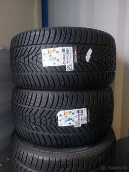 305/35R21 Hankook Winter Icept Evo3