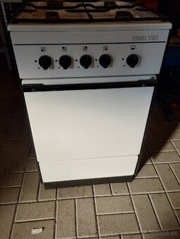 Sporák a elektrická rúra