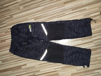 Chlapčenské zateplené nohavice 146