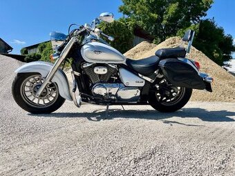 Suzuki Intruder C800