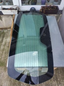 Peugeot Partner- Citroen Berlingo zadné sklo