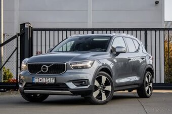 Volvo XC40 D4 Momentum AWD A/T