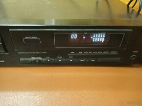 Predám compact cd player Denon DCD 520 - 1